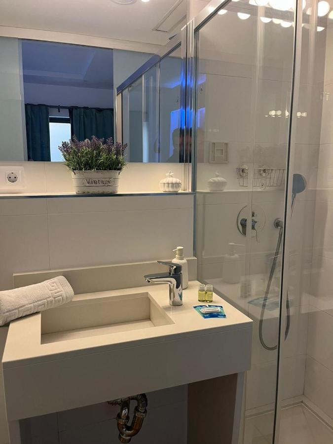Deluxe Artemisa Sevilla Εξωτερικό φωτογραφία