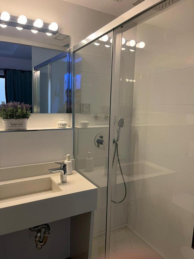 Deluxe Artemisa Sevilla Εξωτερικό φωτογραφία